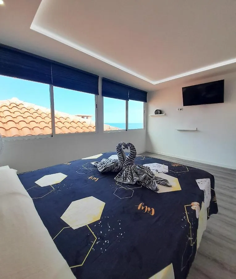 Beautiful Appartment Front Of See, Wifi Free Playa de las Americas  Španělsko